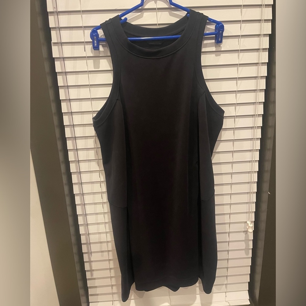 COPY - Lululemon Softstreme. Back in action- black dress. Front pocket. Size 16.